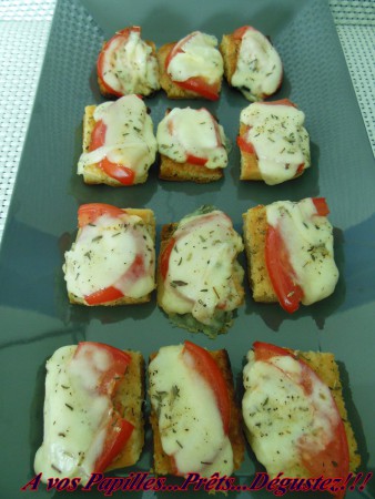 Paninis grillés tomate-mozzarella façon bruschetta